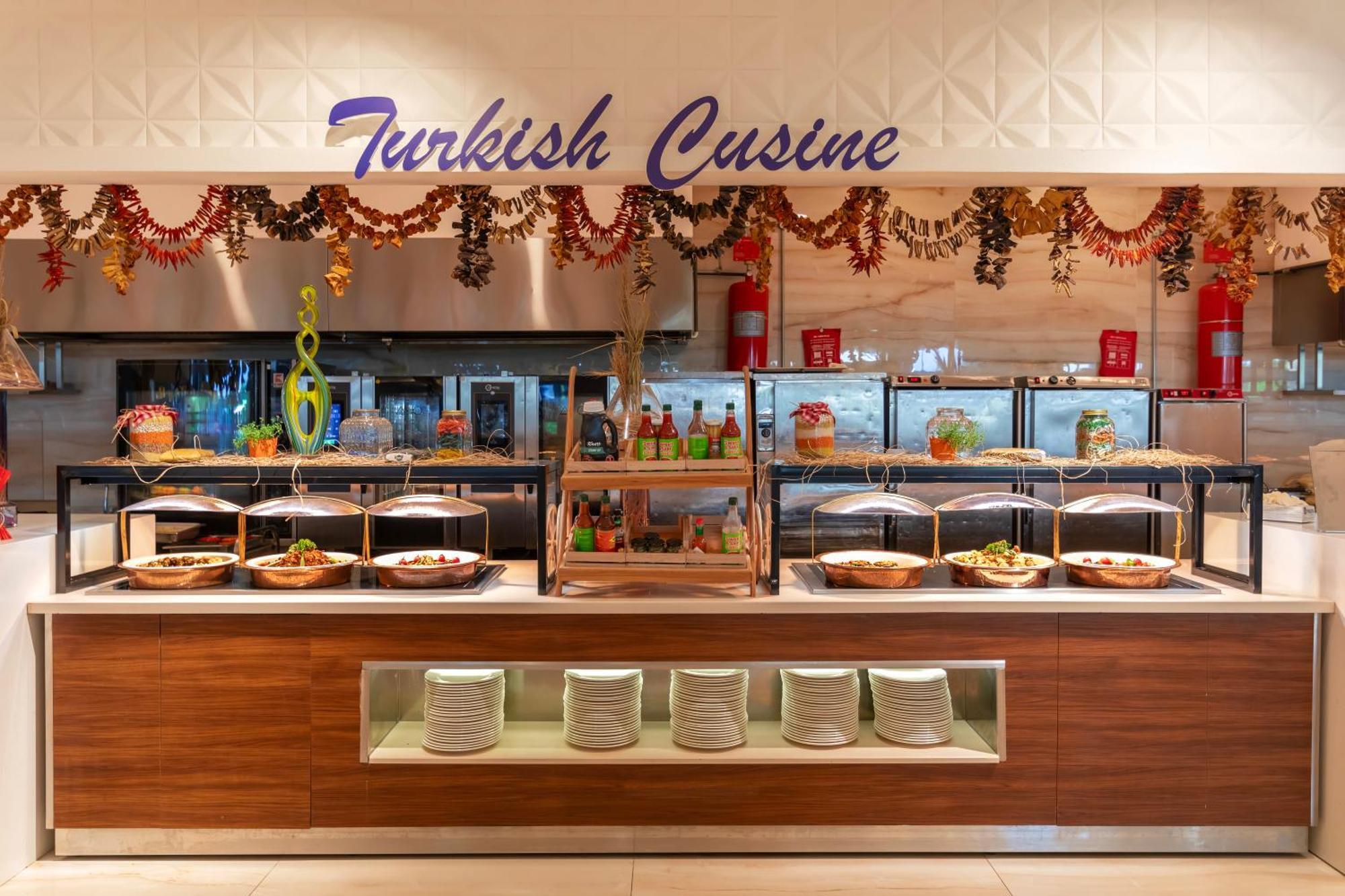 Crystal Centro Resort - Ultimate All Inclusive Antalya Exterior foto